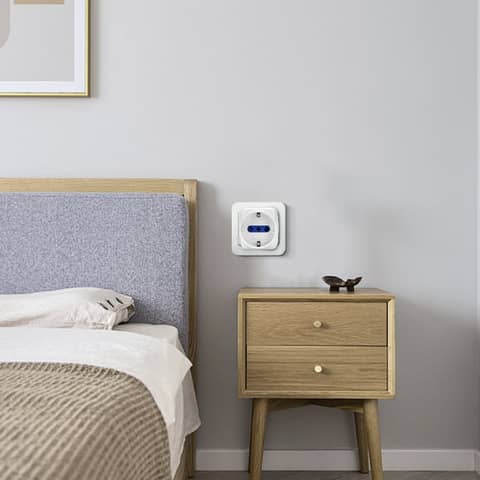 ADATTATORE A 3 VIE 10A BIANCO